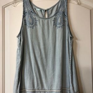 Lightweight denim sleeveless